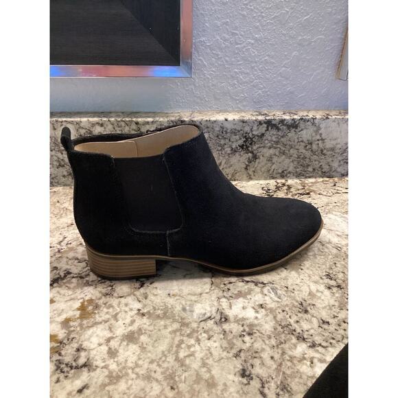 White Mountain Womens Ankle Boots Suede Black Side Zip Booties Size 9 NWT - Picture 4 of 8